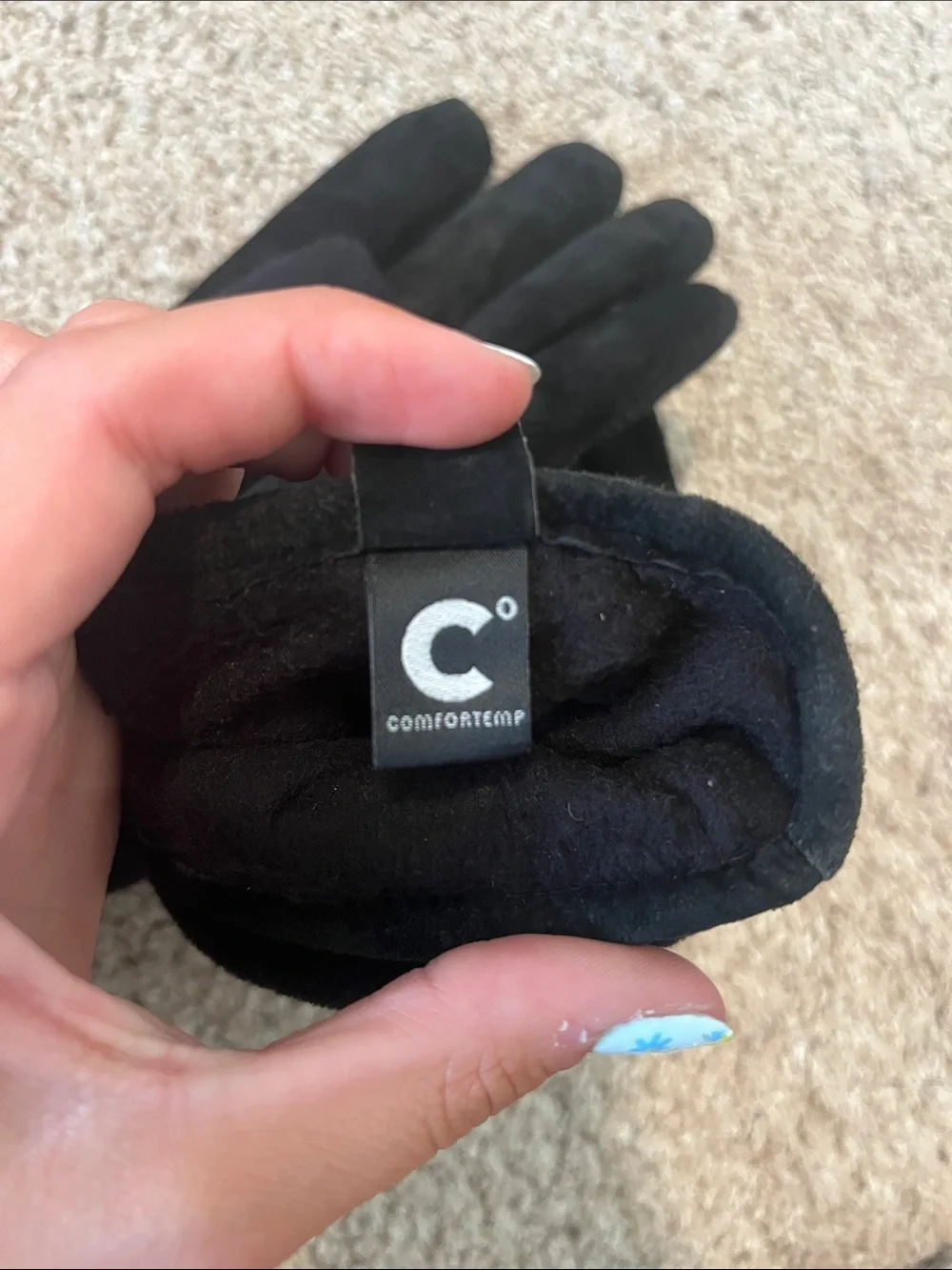 Black Women's Fleece Winter Gloves — Soft Insulated Mittens-Style Fit